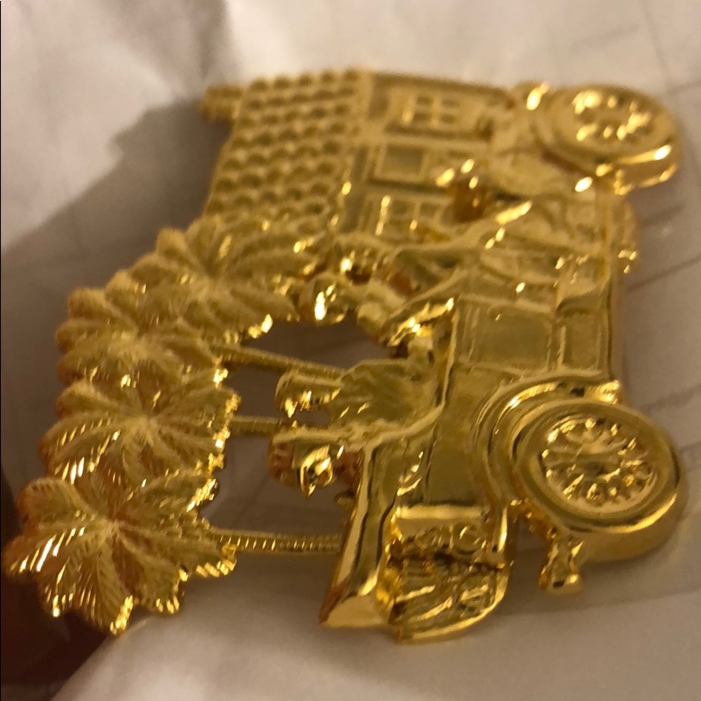 Vtg Antique car pin Automobile Gold tone pin - Picture 9 of 12